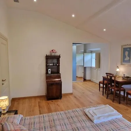 L'altana Apartment